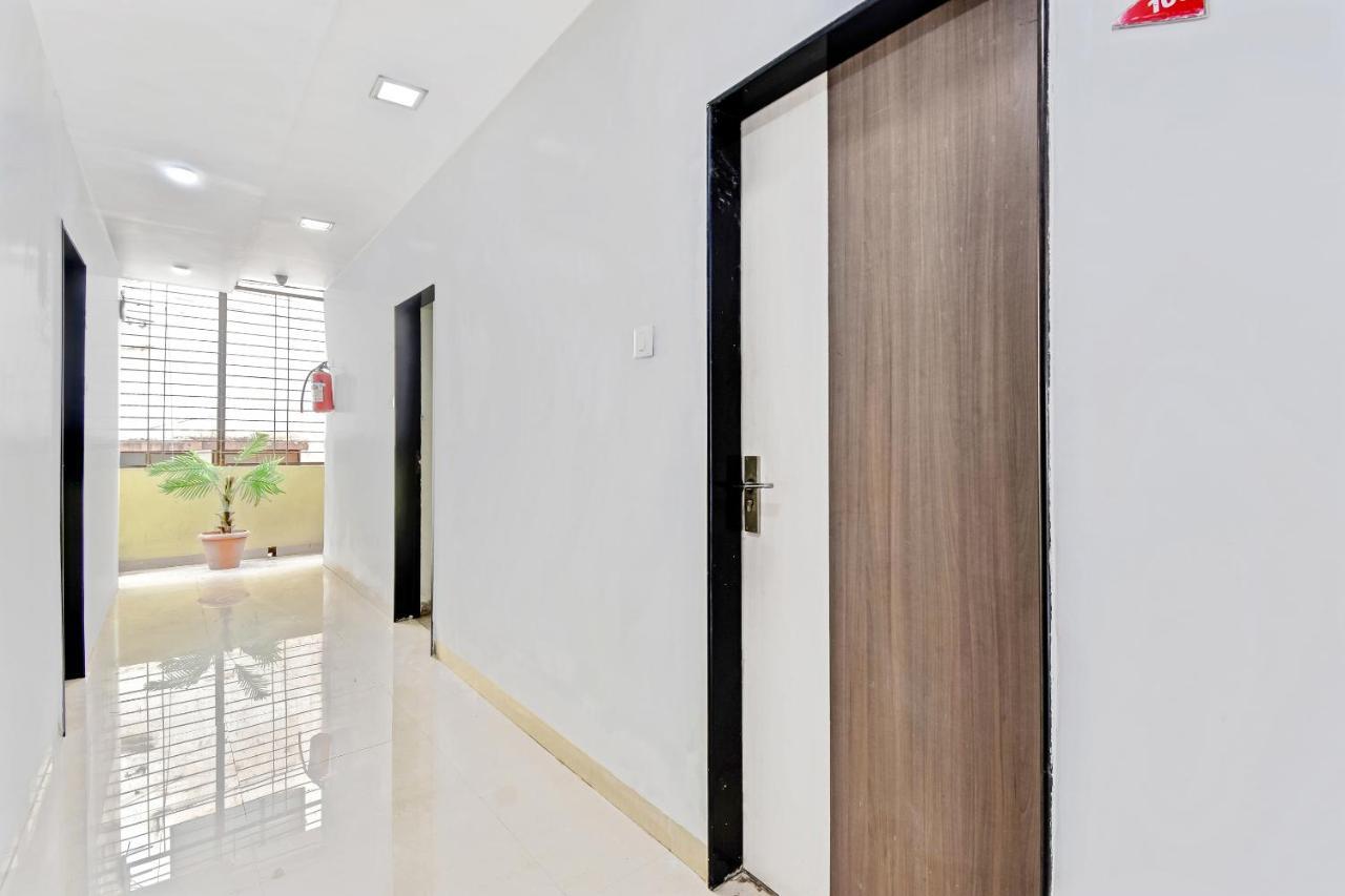 OYO 61308 Hotel Rw International Hingoli Esterno foto