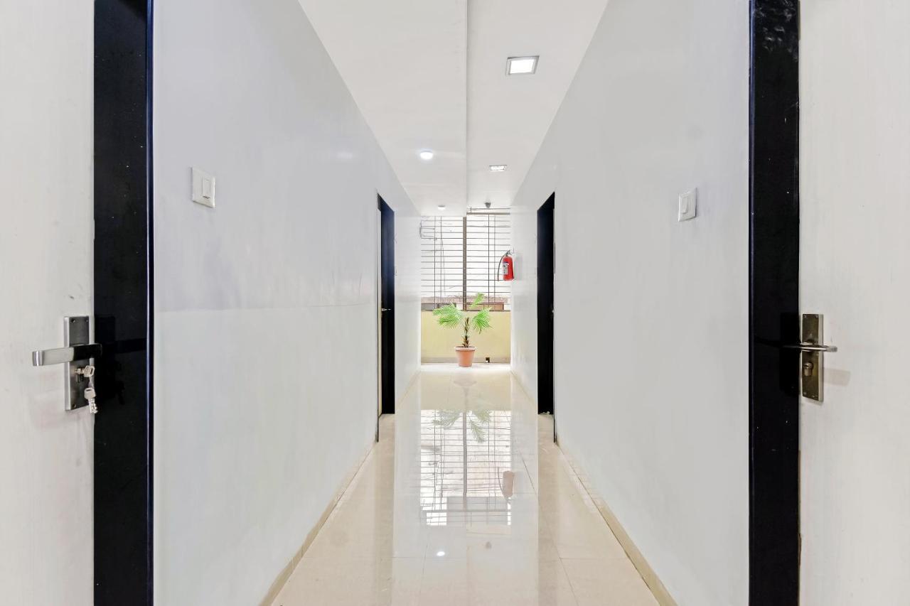 OYO 61308 Hotel Rw International Hingoli Esterno foto