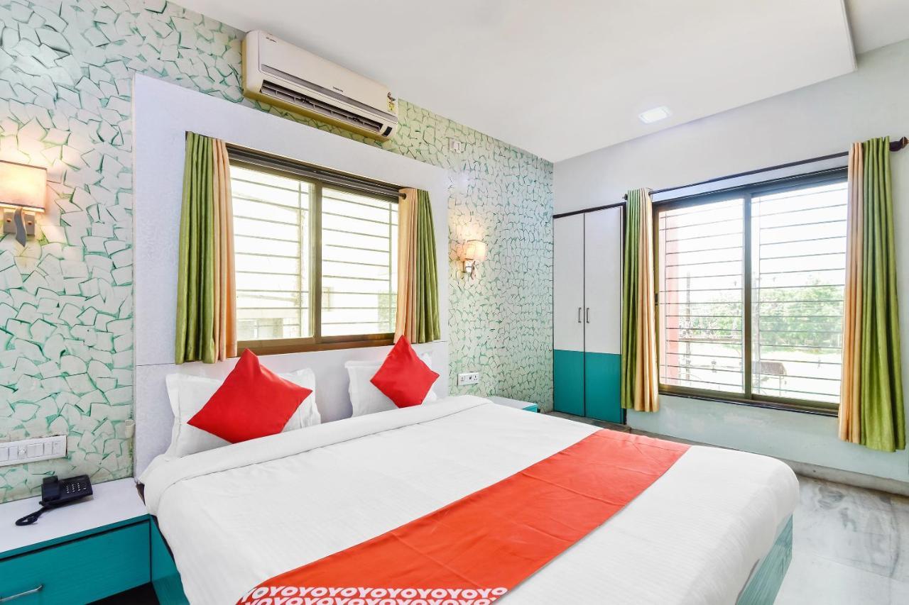 OYO 61308 Hotel Rw International Hingoli Esterno foto